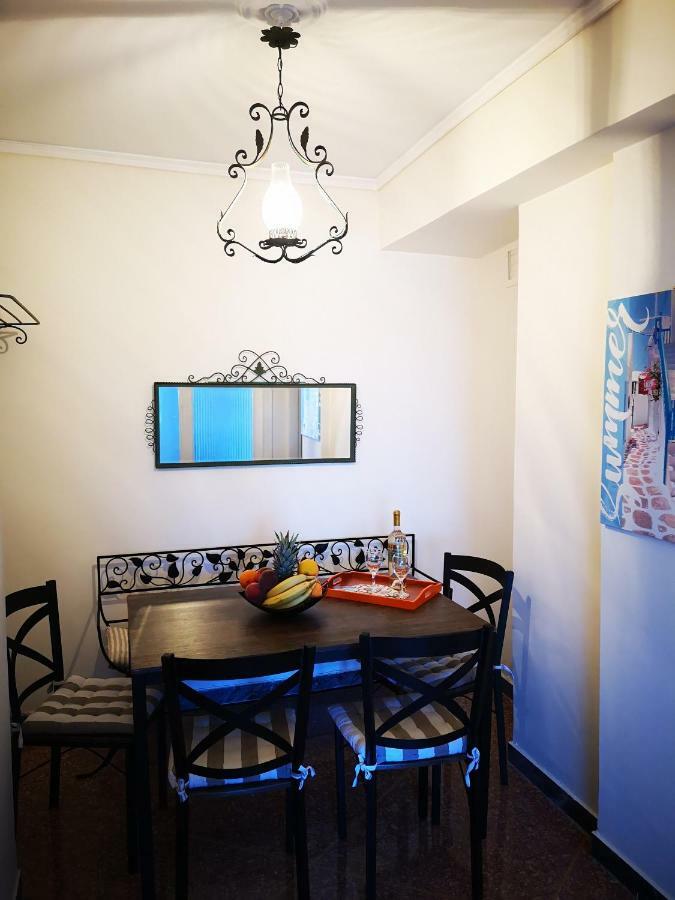 Sea&Sun Glyfada Apartment Atene Esterno foto